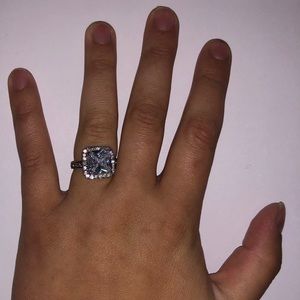 Jewelry: Silver Ring w/ Large Faux Square Diamond
